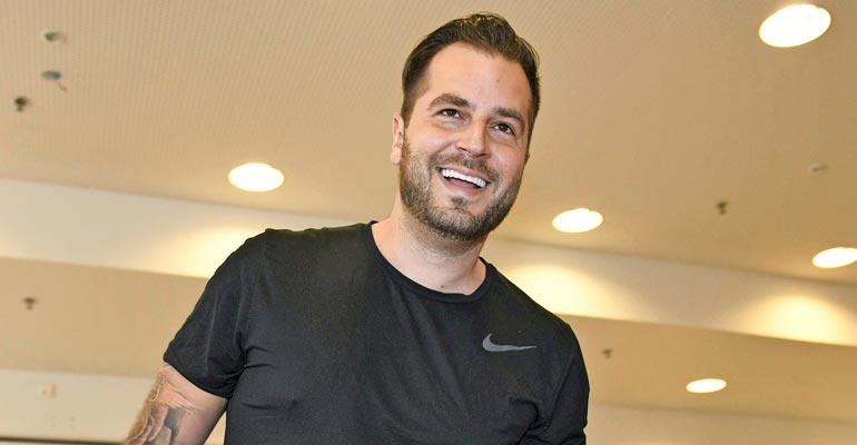 Niko Ranta-aho hymyilee kaltereiden takana – "Vankeus on tässä vaiheessa hyvä stoppi" - Vimarsana News