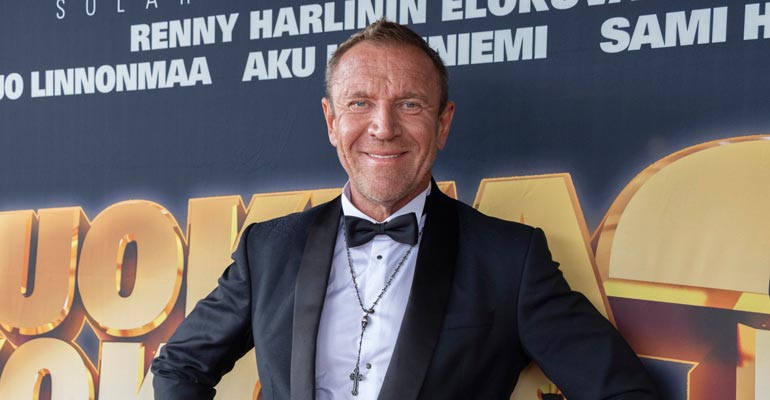 Renny Harlinin kesämökistä on Hollywoodin glamour kaukana: Olen koko ikäni käynyt siellä ulkovessassa - Vimarsana News
