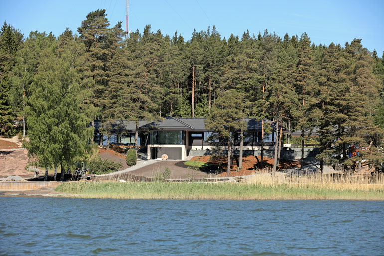 Mikon rantaparatiisi sijaitsee Kakskerrassa, jonne hurauttaa autolla Turun keskustasta vajaassa puolessa tunnissa.