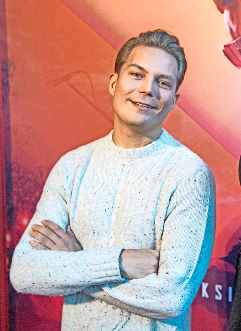 Cheek kuuluu kauriisiin, joka eivät aina osaa ottaa rennosti.