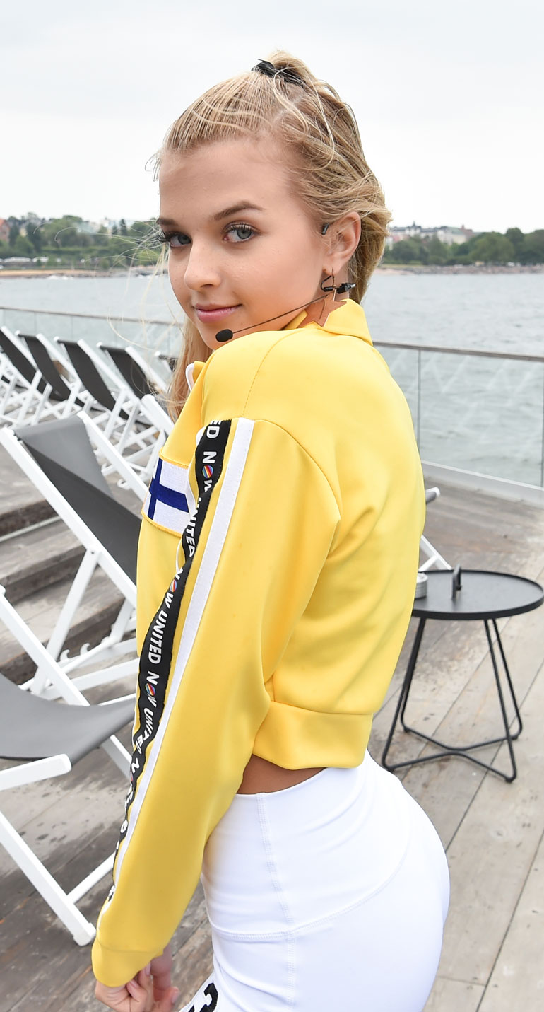 Now United -bändi kiertää parhaillaan ympäri maailmaa.