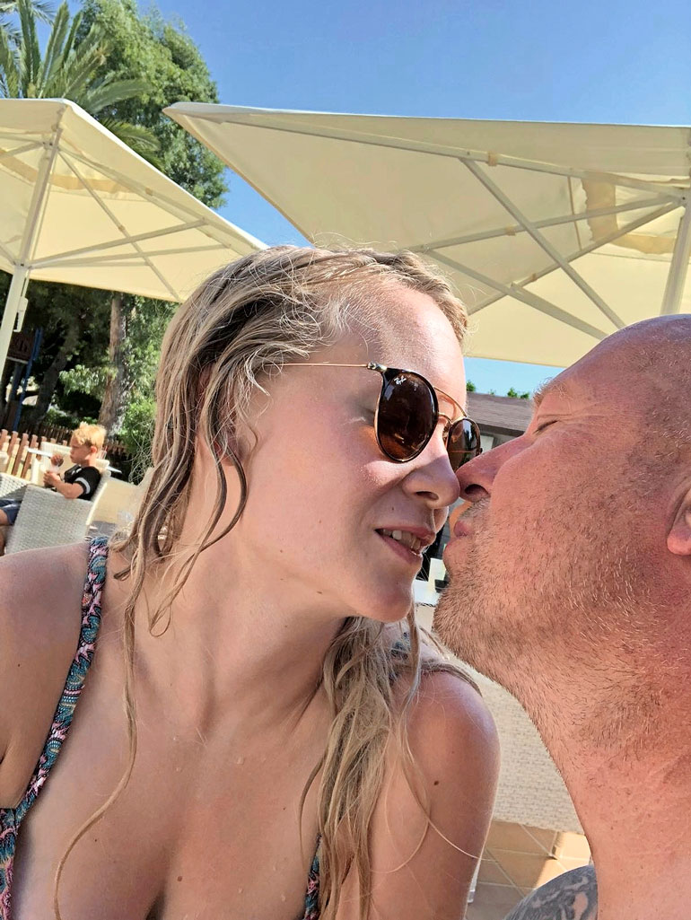 Pus pus kulta! Stefan ja Riikka myöntävät, että kova työtahti ja stressi ovat nakertaneet heidän suhdettaan. – Onneksi rakkautemme perusta on vankka.