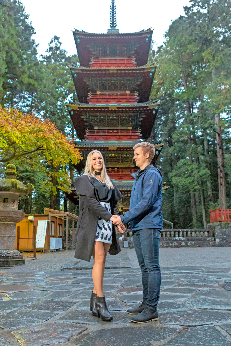 Nyt rakastavaiset tapasivat Japanissa, mutta viime vuonna he asuivat puoli vuotta Kiinassa. – Pitkikillä pelikiertueilla pelkäsin Alinan kyllästyvän yksin, Joonas kertoo.