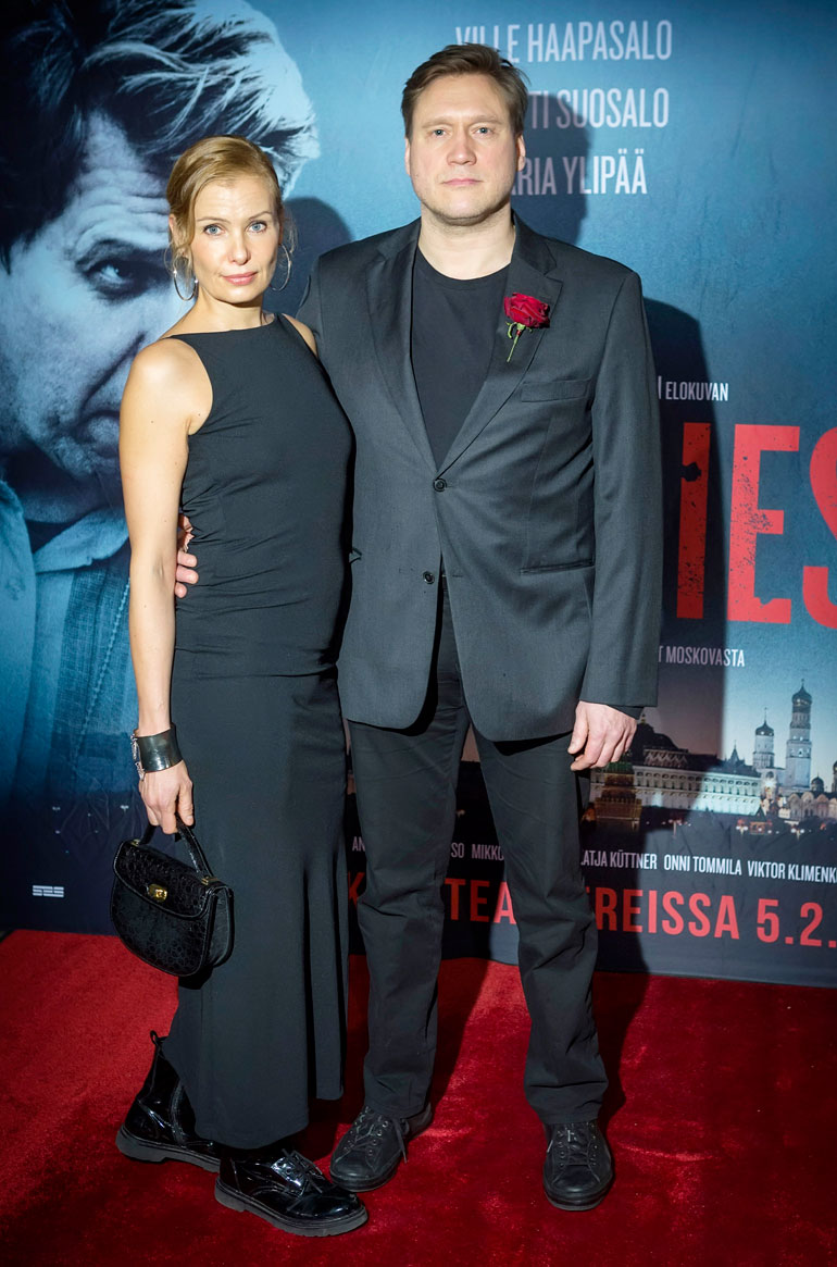 Samuli Edelmann ja Laura Tuomarila