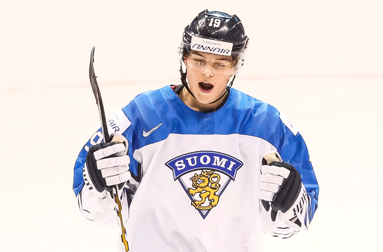 Tästä alkoi marssi kohti mestaruutta. Suomen ja Rasmus Kuparin peli vapautui toden teolla vasta sitten, kun Kanada oli saanut kuolemanottelussa käkättimeen.