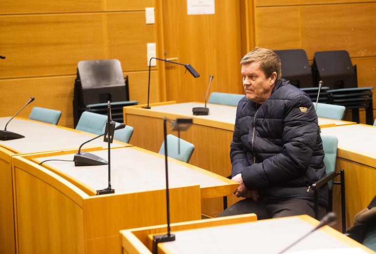 Vastaaja oikeudessa torstaina.