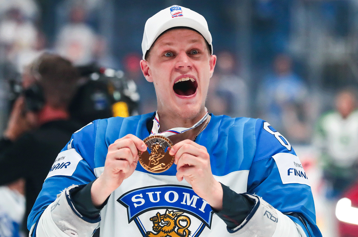 Harri Pesonen oli lievästi sanottuna liekeissä Leijonien sensaatiomaisesta maailmanmestaruudesta - aivan kuten pitääkin!