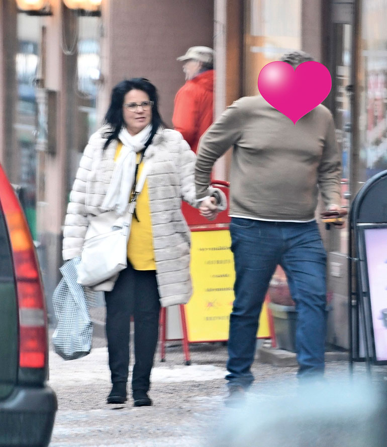 Kaija Koo on löytänyt vierelleen liikemiesrakkaan, jonka kanssa hänet on nähty niin ulkomaanreissuilla kuin vapaa-ajan huvituksissa.