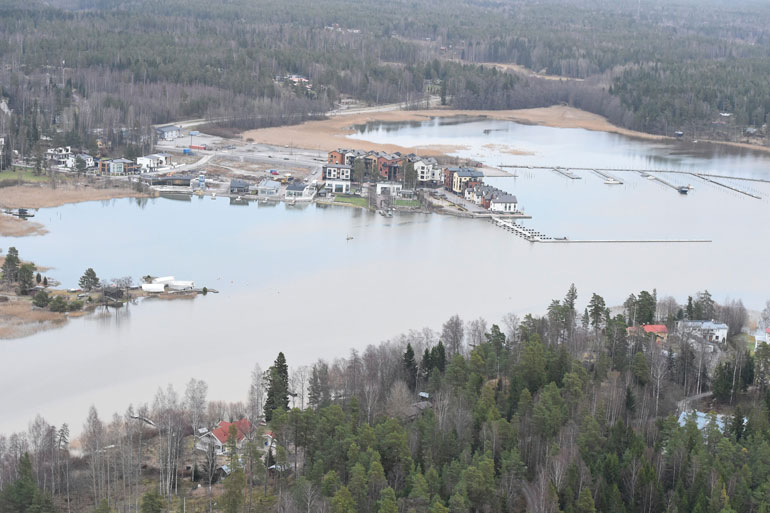 Joel pyytää Sipoonrannassa sijaitsevasta kodistaan 595 000 euroa.