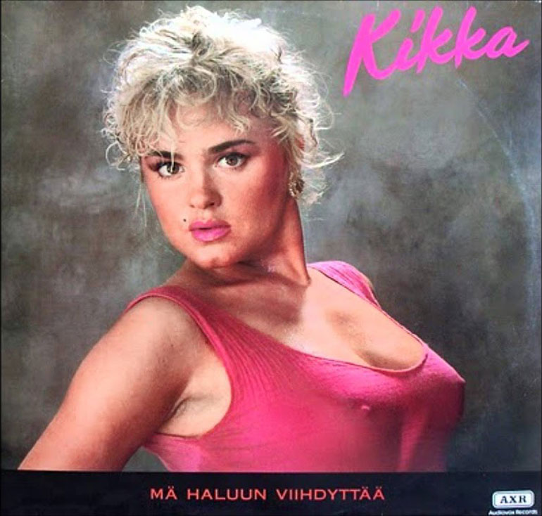 Mä haluun viih dyttää -musiikkivideo sementoi Ilen mukaan Kikan roolin eroottisena ylipapittarena ja uutena, rohkeana naisartistina Suomessa. Videolla Kikan pinkeä toppi paljasti rinnan, ja kohu oli valtava.