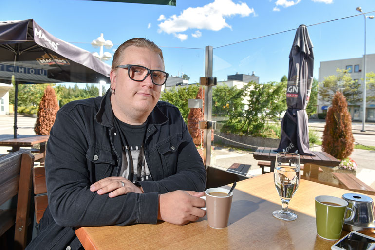 Espoon Soukassa asuvan Artun kotoa ei ole kovinkaan pitkä matka ravintolalle. Liiketilassa on 175 asiakaspaikkaa. – Sitä pystyy tarvittaessa laajentamaankin.