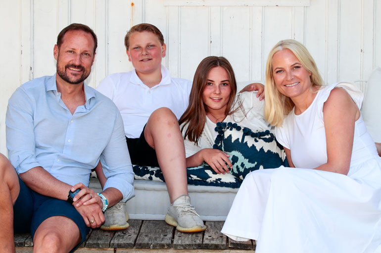 Mette-Marit ja perhe.