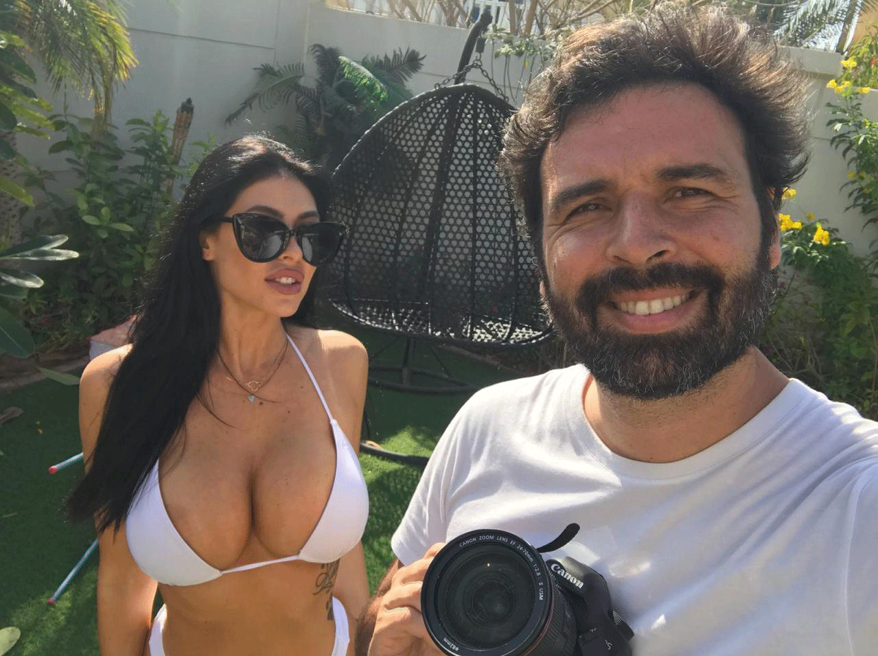 Taru työskenteli Playboyn kuvauksissa portugalilaiskuvaaja Bernardo Coelhon kanssa.