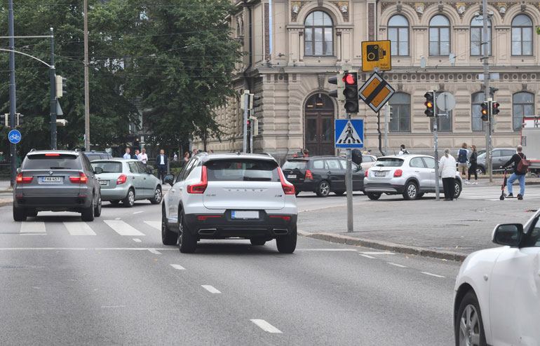 Ateneumin kohdalla Janni ajoi punaisia päin.