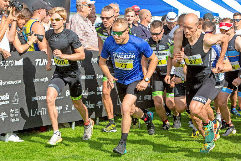 Sunnuntain duathlon-kisa oli fyysisesti raju rypistys. Se saattoi kuitenkin tehdä henkisesti hyvää Valtterille, joka sai ajatuksensa hetkeksi pois F1-sopimusneuvotteluista.