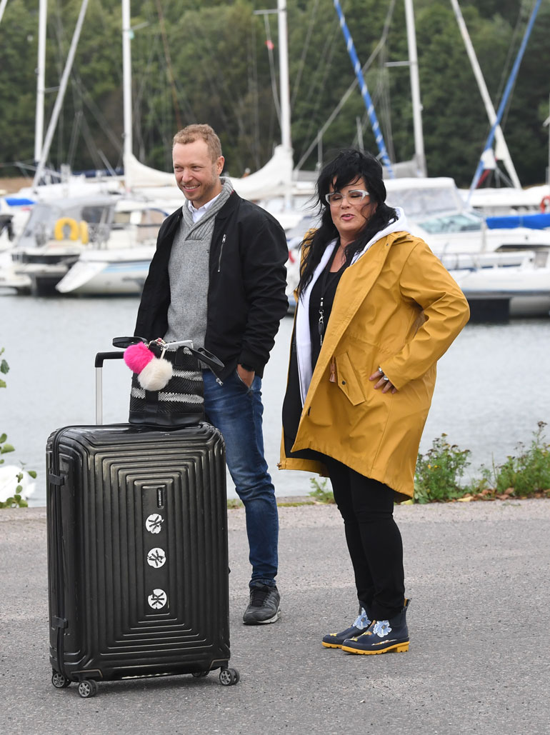 Ohjelman ohjaaja Lauri Nurkse oli Kaijaa satamassa vastassa.