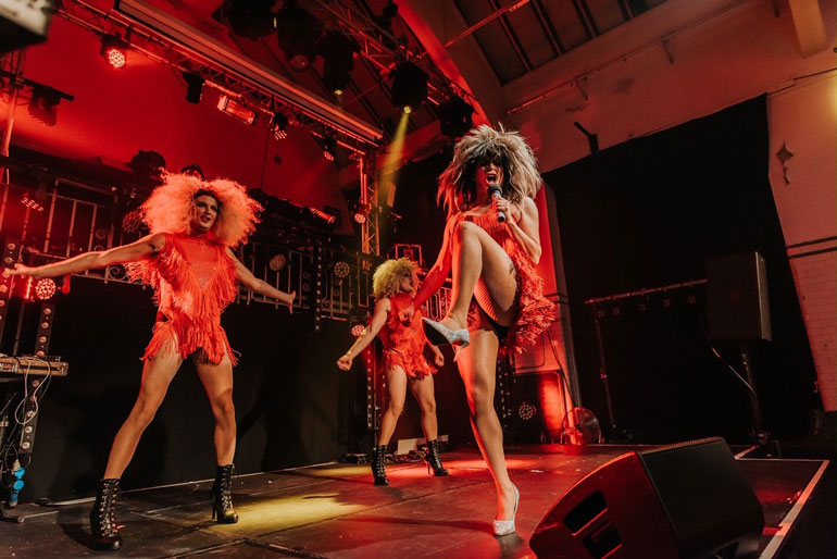 Markolla oli oma teatteri Fringe-festareilla, missä hän teki 24 esitystä kuukaudessa.