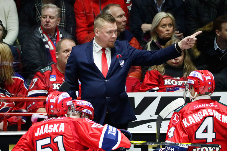 – HIFK:ssa on aina mestaruus tavoitteena. Silti perustyö on tehtävä koko kauden ajan niin hyvin, että voimme nostaa todennäköisyyksiä pelata keväällä parasta peliämme, Jarno Pikkarainen paaluttaa.