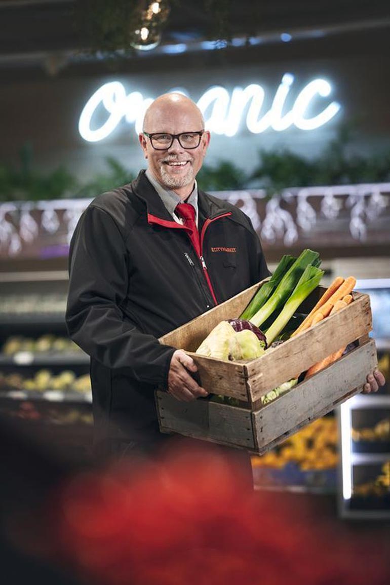 Kauppias Markku Hautalan Järvenpäässä sijaitseva K-Citymarket valittiin maailman parhaaksi ruoka- kaupaksi pari viikkoa sitten.