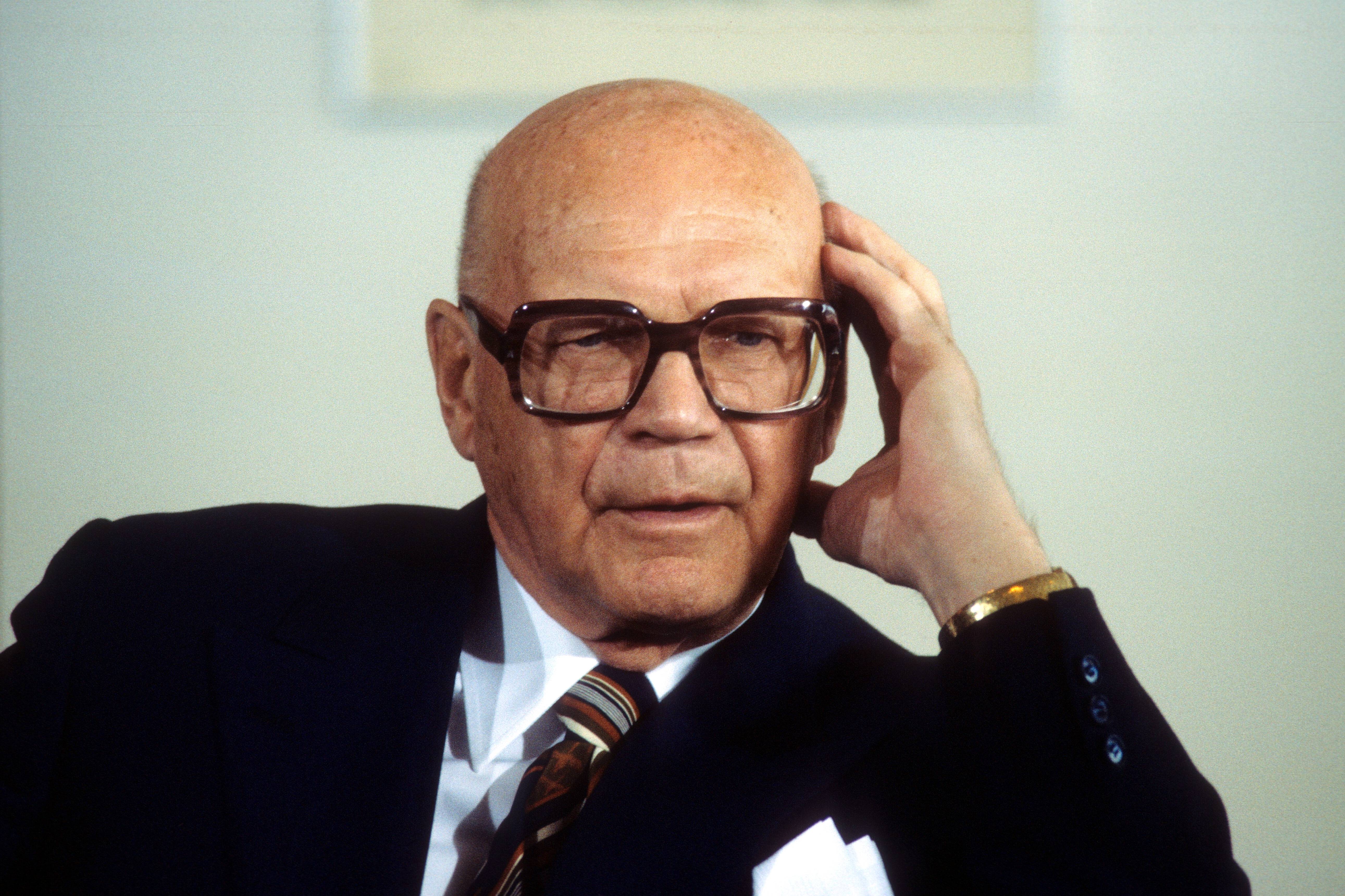 Presidentti Urho Kekkonen toi pitkän valtakautensa aikana omat mausteensa Linnan juhliin.