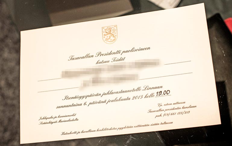 Tämän näköinen oli vuoden 2015 Linnan juhlien oikea kutsu.