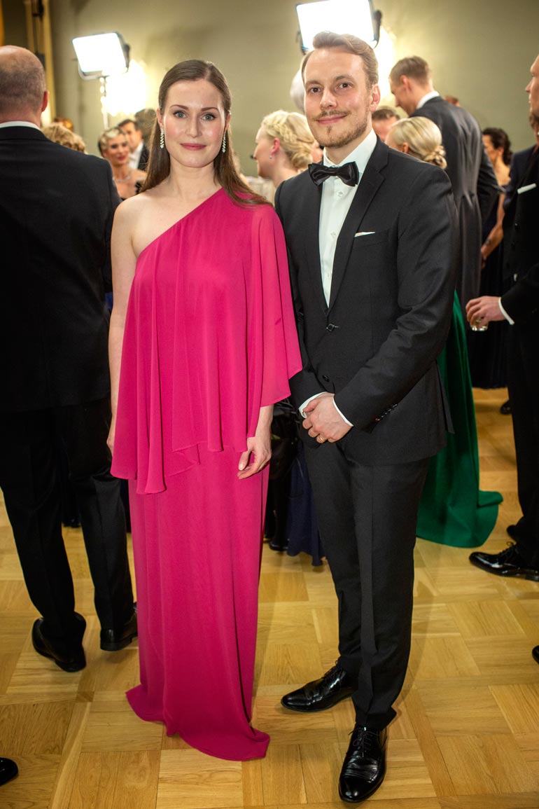 Sanna ja puoliso Markus Räikkönen Linnan juhlissa vain muutamaa päivää ennen pääministeriksi valitsemista.