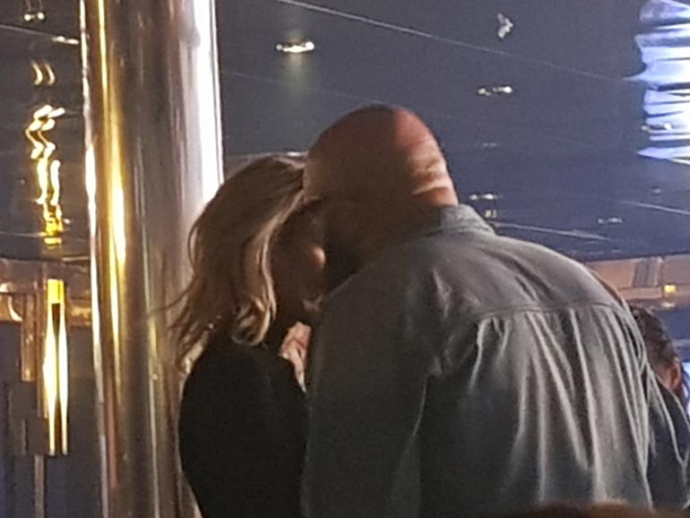 Ali ja Karoliina risteilyllä.