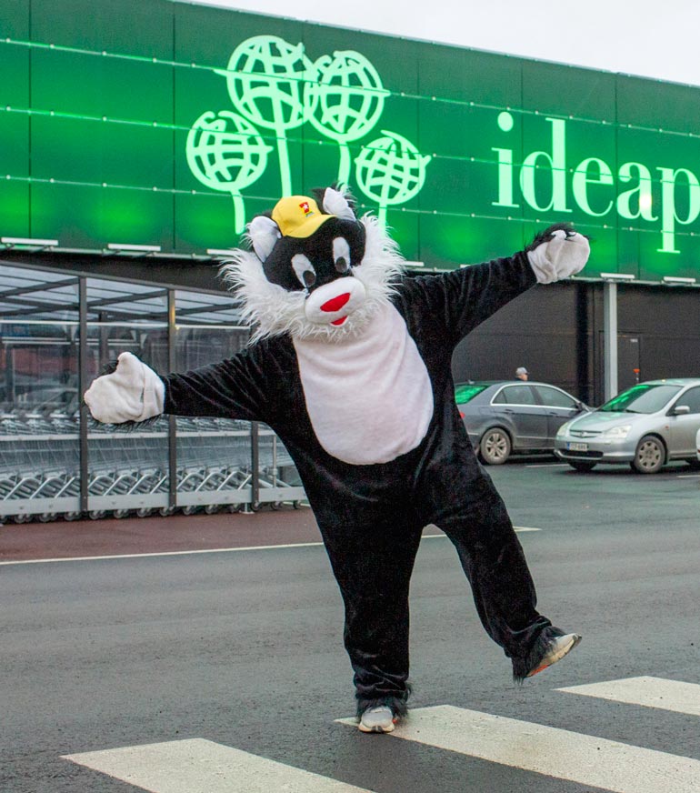 Topi Sukari avasi Suomen kolmannen Ideaparkin marraskuun puolivälissä Seinäjoelle.