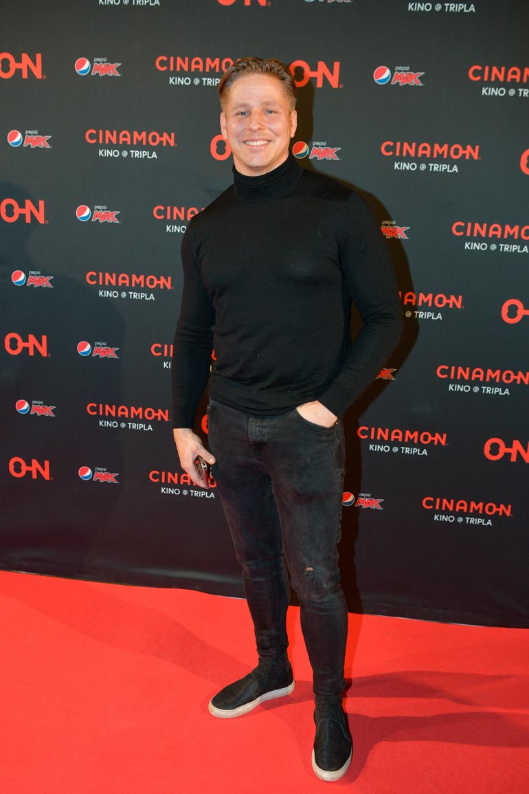 Markus Pöyhönen edusti Star Wars: The Rise of Skywalker -elokuvan kutsuvierasensi-illassa elokuvateatteri Cinamon Triplassa.
