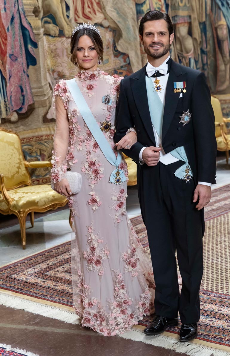 Sofia ja Carl Philip ovat tehneet paljon työtä, jotta Sofiakin hyväksytään hoviin. Nyt prinsessa onkin kuningashuoneen suunnannäyttäjä.