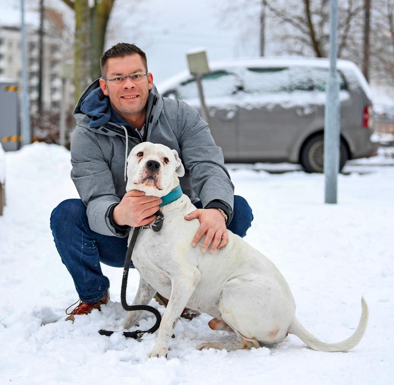Iljaa jäi kaipaamaan hänen Rapido-koiransa. Seiska todisti iloista jälleennäkemistä, kun Rapido tuotiin Suomeen reilu vuosi sitten.