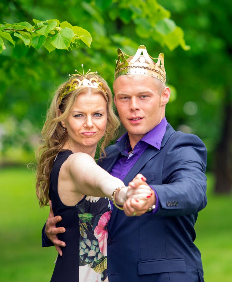 Aki on vuoden 2015 tangokuningas. Tuolloin kuningattareksi kruunattiin Susanna Heikki.