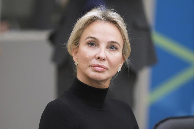 Prinsessa Corinna zu Sayn-Wittgenstein oli viisi vuotta Espanjan ex-kuningas Juan Carlosin salarakas.