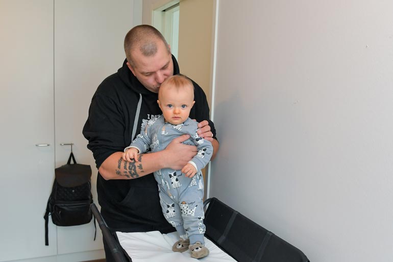 – Pelasin viimeisen kerran rahasta marraskuussa 2018, jolloin Benjamin ilmoitti tulostaan. Normaali perhe-elämä on minulle kultaakin arvokkaampaa.