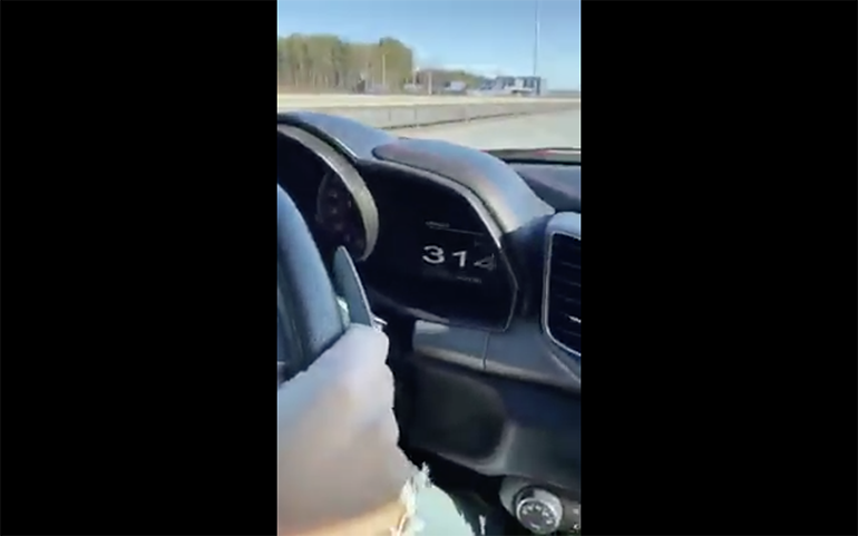 Auton mittari näytti jopa 314 kilometriä tunnissa.