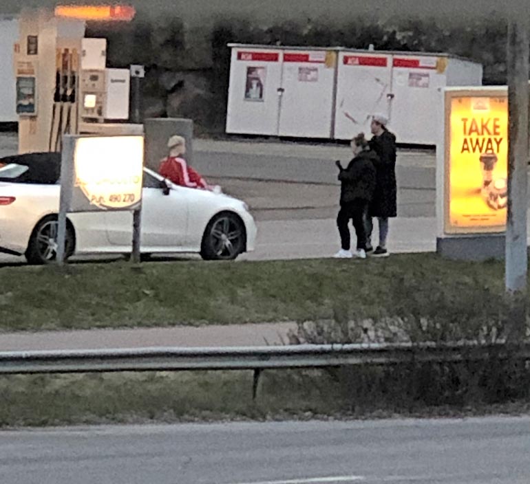 Tuure autossa