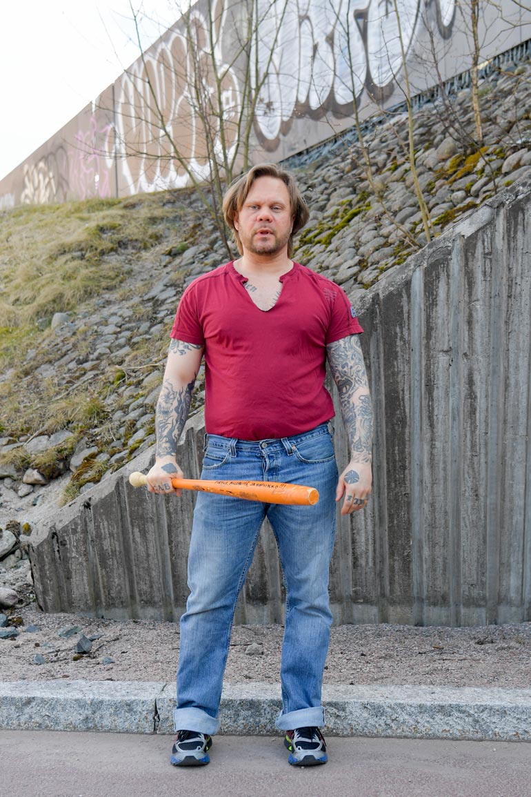 – Enää ei tulisi mieleenikään hakata ihmisiä pesäpallomailalla. Ihmishenki on saanut mielessäni uuden merkityksen, Kristian kertoo.