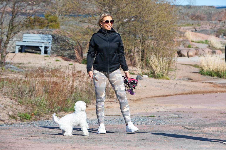 Vuosia yhdessä olleet Mika ja Henna näyttivät umpirakastuneilta.