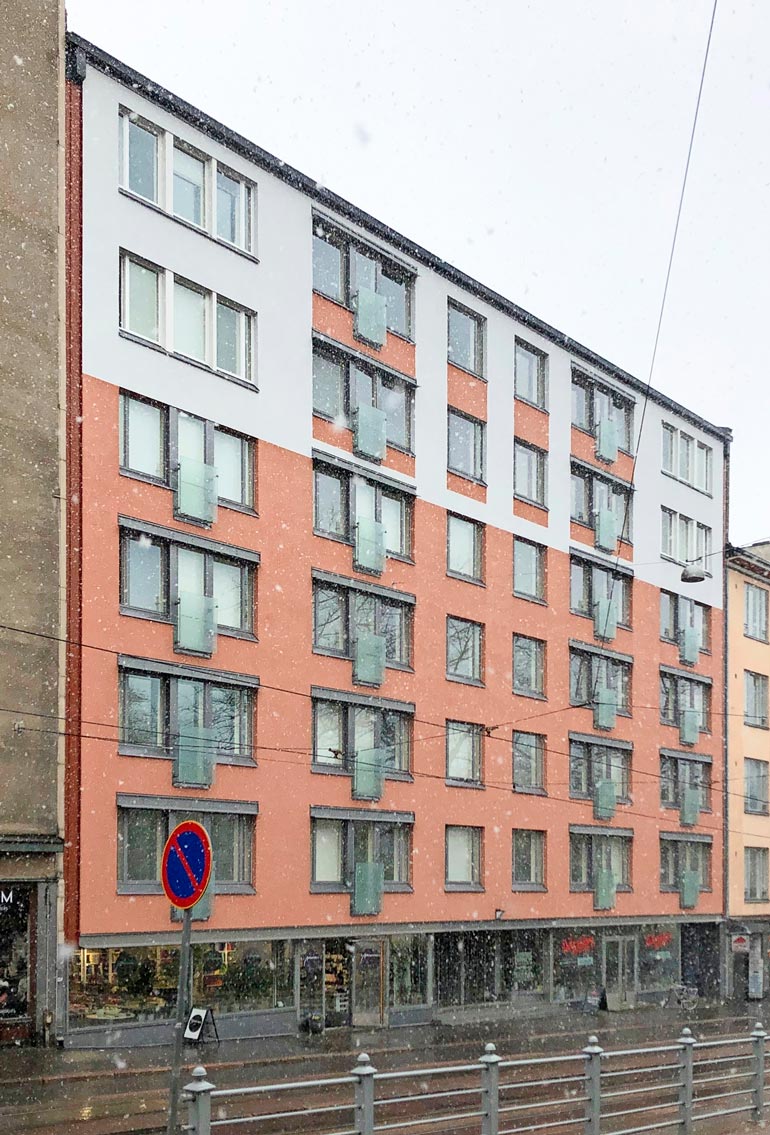 Jere asuu modernissa ja täysin remotoidussa huoneistohotellissa Kampissa.