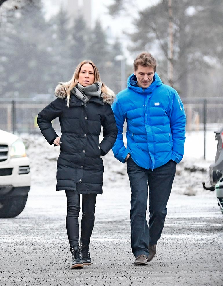 Seiskan tammikuiset salakuvat paljastivat Tonin ja yh-äidin salasuhteen.