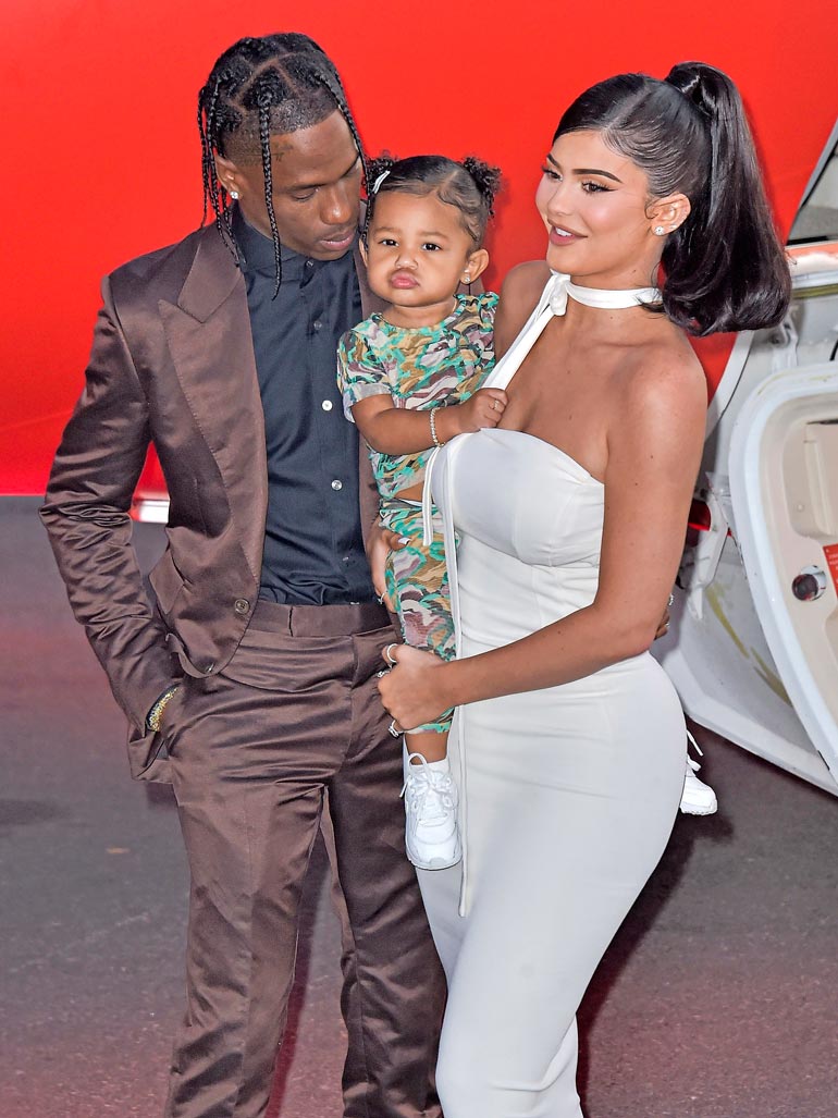 Kyliellä on kaksivuotias Stormi-tytär, jota räppäri-isukki Travis Scott saa tavata niin usein kuin haluaa.