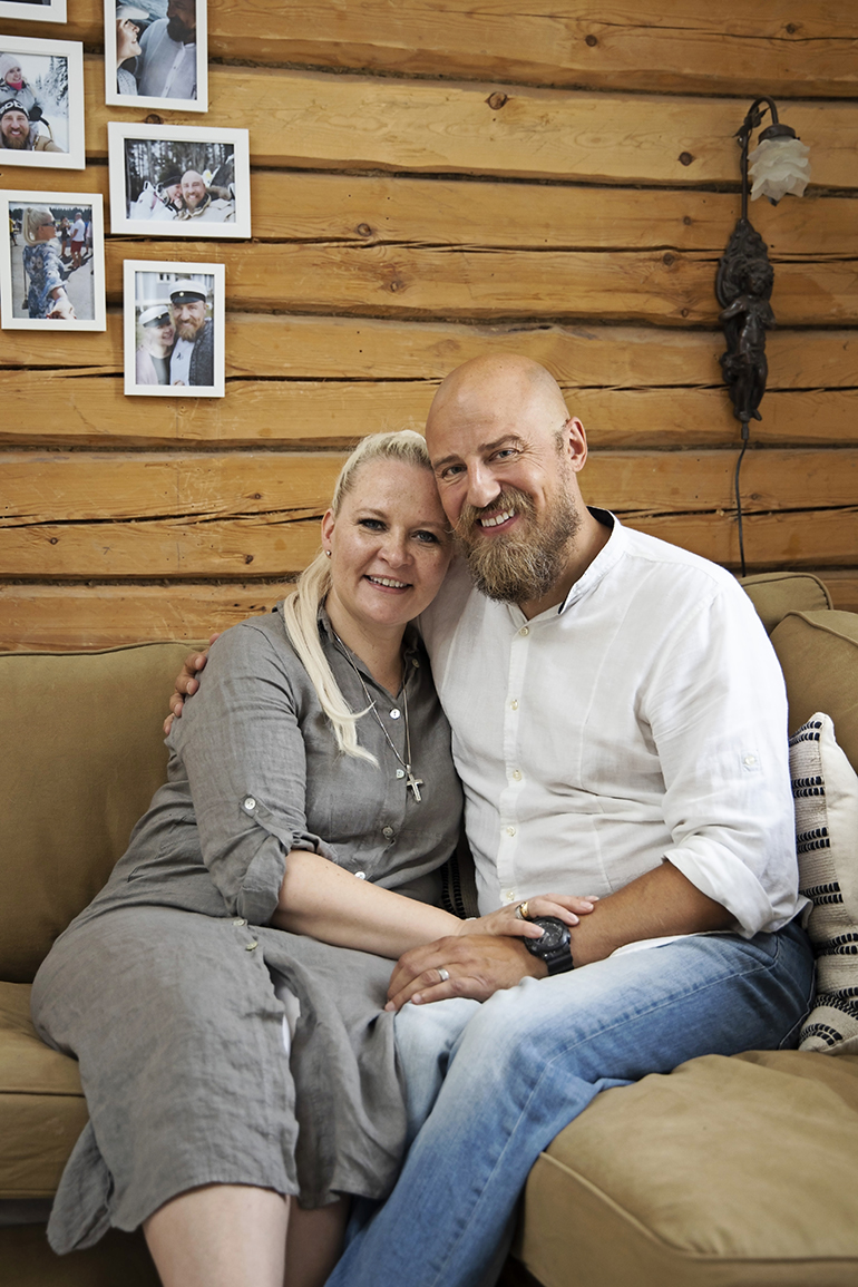 - Olemme onnekkaita, kun meillä on toisemme, pian avioituva pariskunta kiittelee.
