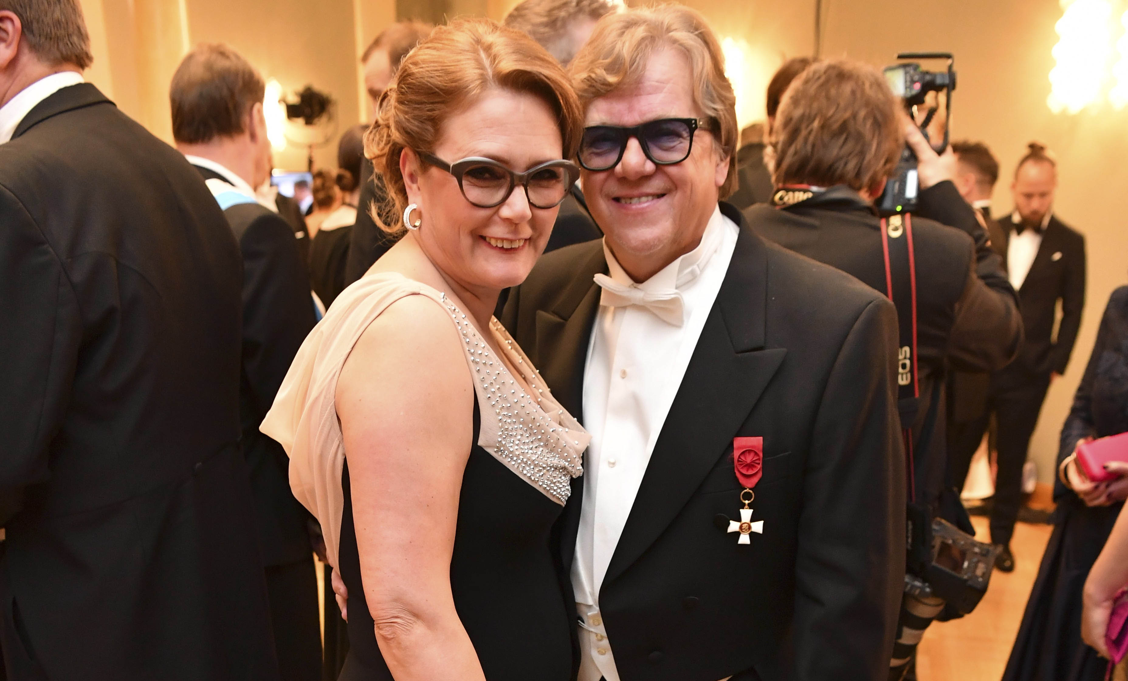 Mikko on ollut nykyisen Seija-vaimonsa kanssa naimisissa vuodesta 1995. Kuva vuodelta 2016, Linnan juhlista.