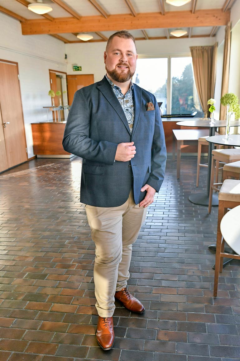 Akseli ponkaisi yleisön tietoisuuteen voittaessaan Top Chef Suomen ensimmäisen tuotantokauden vuonna 2011.