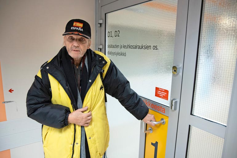 Pitkän uran tehnyt laulaja iloitsee, etteivät fanit ole hylänneet häntä. – Cuba Libre -biisini on ollut Radio Pookin listalla soitetuin kappale.