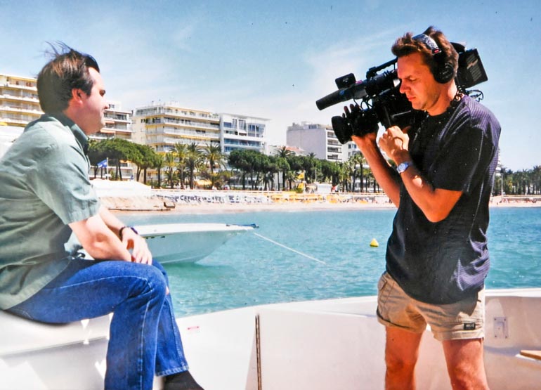 Pekka tuotti Hollywood Xpress -viihdemakasiinia seitsemän vuoden ajan Hollywoodissa 90-luvun lopulla. Juontajana oli Teemu Virtanen.