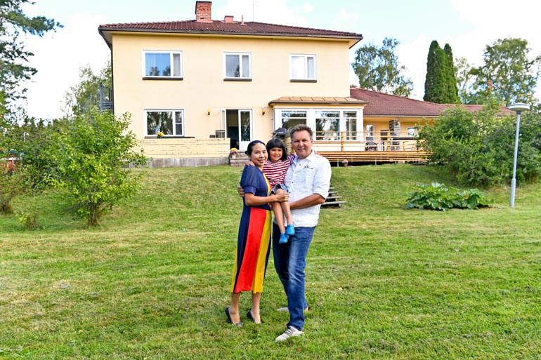 Pekka ja amerikkalainen Feifei ovat olleet naimisissa vuodesta 2014. Heidän neljävuotias tyttärensä Catalina puhuu kolmea kieltä: englantia, suomea ja kiinaa.