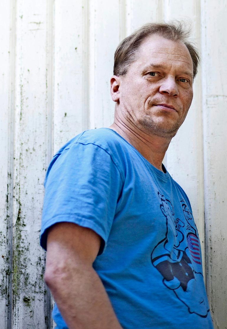 Ari-Kyösti Seppo on näytellyt niin television kuin teatterin puolella. Seppo oli mukana myös suositussa Sorjonen- rikosdraamasarjassa, joka on myyty yli 180 maahan.