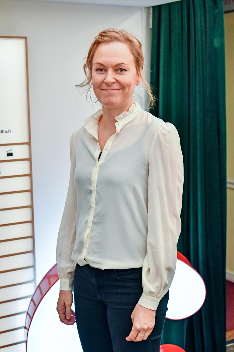 Miikan vaimo on ohjaaja-käsikirjoittaja Paula Korva.