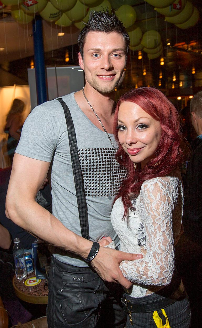 Scandinavian Hunks -tähti Matias Starmans ja Lamourettes-ryhmästä tuttu Daniela Starmans avioituivat 2015. Daniela menehtyi viime perjantaina 30-vuotiaana.